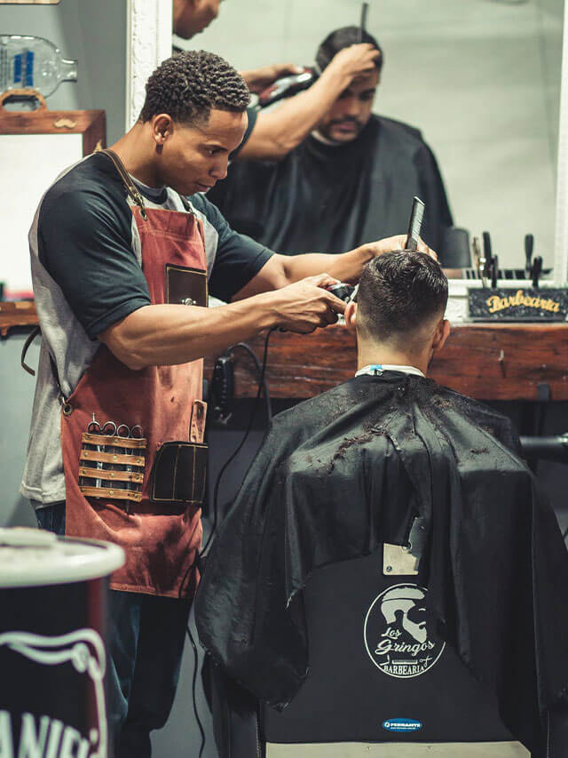 Métier de la beauté : salon de coiffure, onglerie, etc.